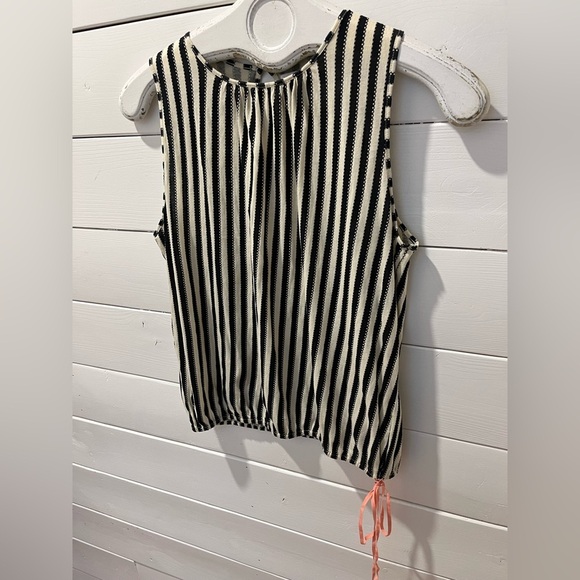 Hoss Intropia striped sleeveless top - size S🖤 - Picture 7 of 8